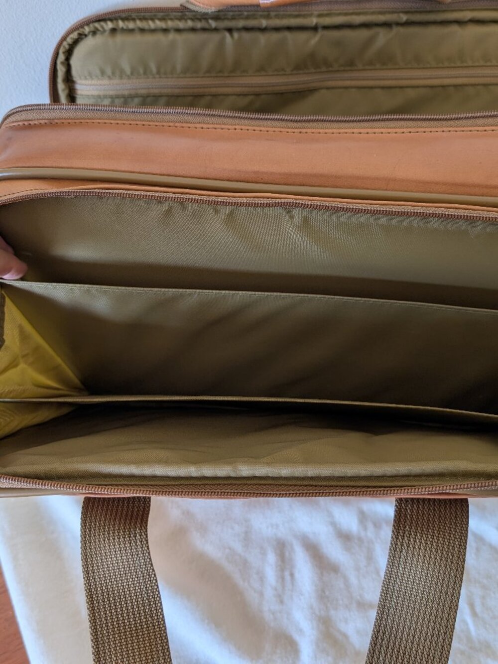 Hartmann Belting Leather Briefcase or Computer Case, Dual Compartment - Picture 10 of 16